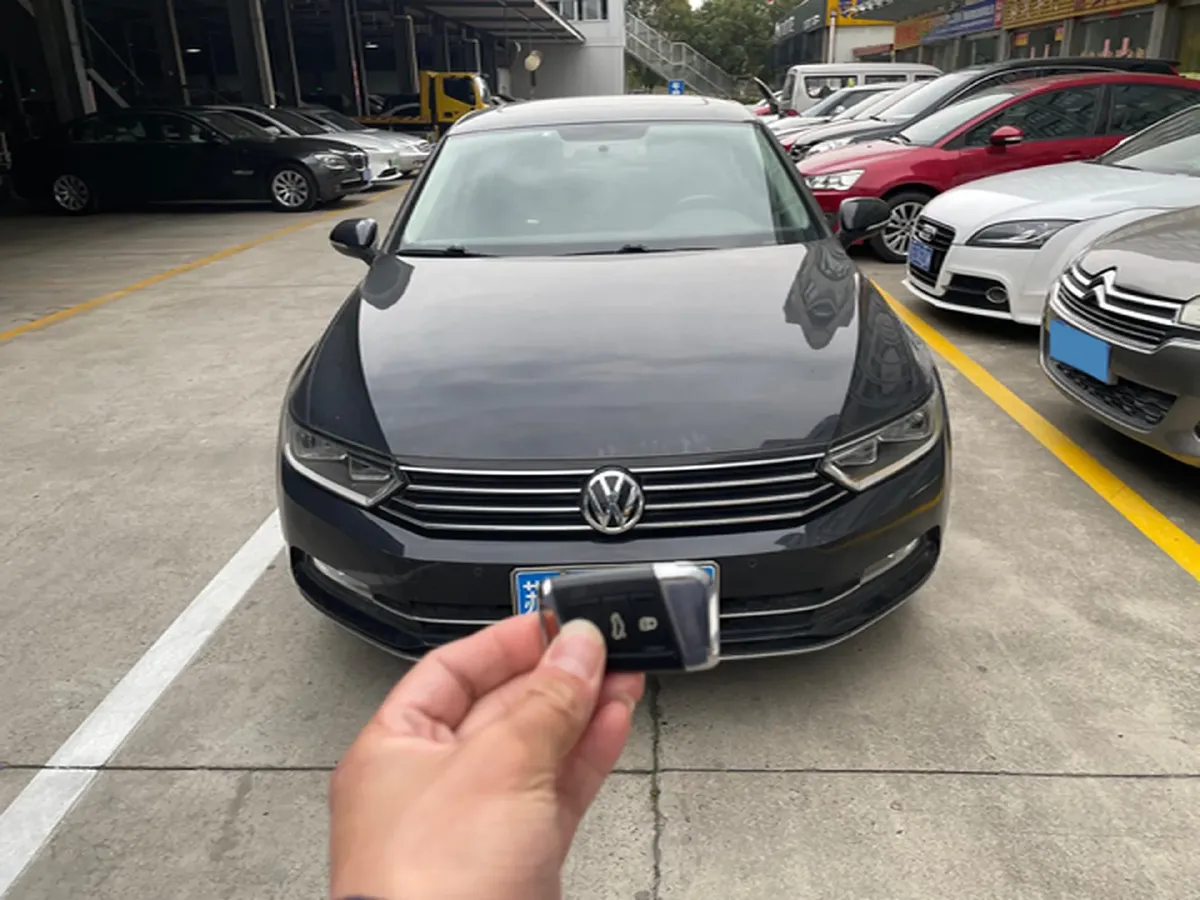 2018 Volkswagen Magotan 1.4T 150HP L4 7DCT,autocango,china used car exporter,china ev exporter,chinese used car exporter,chinese used ev exporter