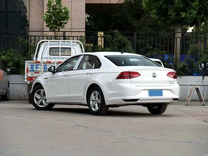 2019 Volkswagen T-Cross 1.4T 150HP L4 7DCT,autocango,china used car exporter,china ev exporter,chinese used car exporter,chinese used ev exporter