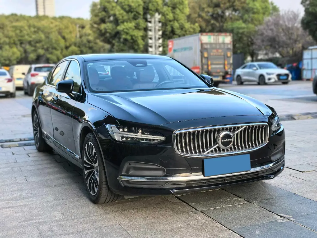 2025 Volvo S90 2.0T 250HP L4 8AT,autocango,china used car exporter,china ev exporter,chinese used car exporter,chinese used ev exporter