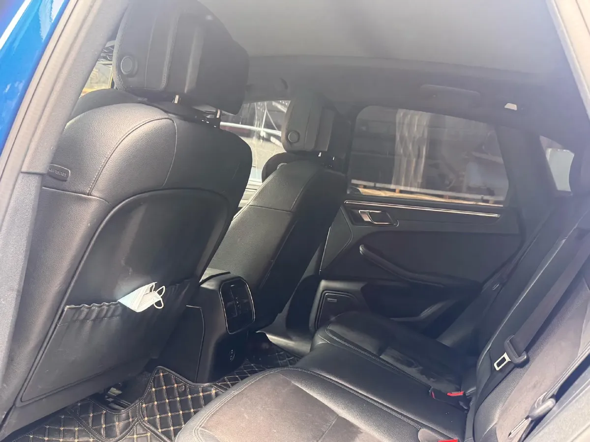 2018 Porsche Macan 2.0T 252HP L4 7DCT,autocango,china used car exporter,china ev exporter,chinese used car exporter,chinese used ev exporter