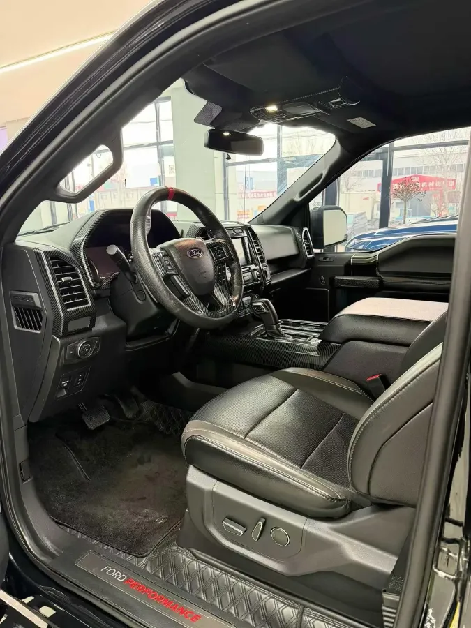 2025 Iveco 3.0T 179HP L4 8AT,autocango,china used car exporter,china ev exporter,chinese used car exporter,chinese used ev exporter