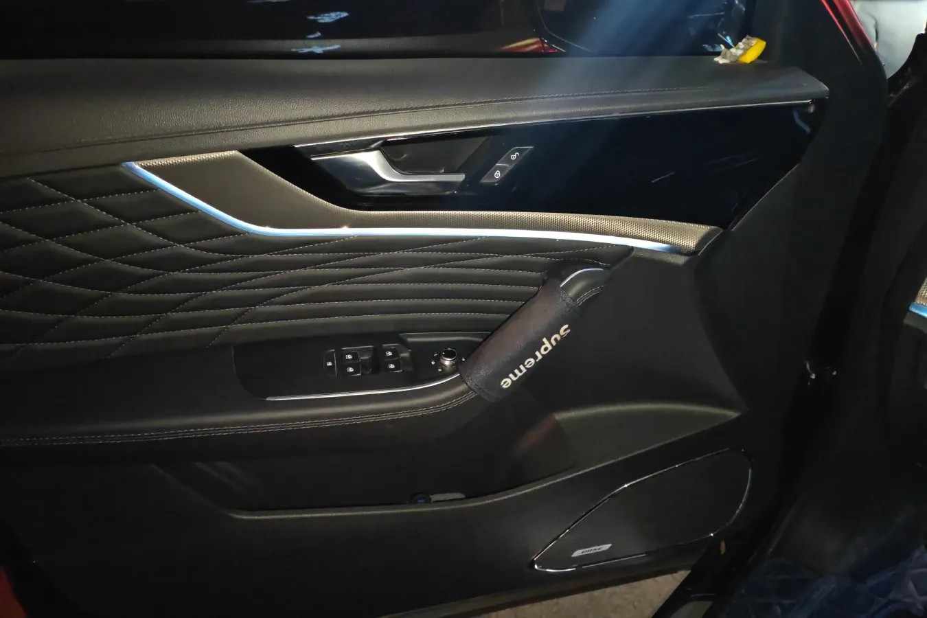 2022 HongQi HS5 2.0T 224HP L4 6AT,autocango,china used car exporter,china ev exporter,chinese used car exporter,chinese used ev exporter