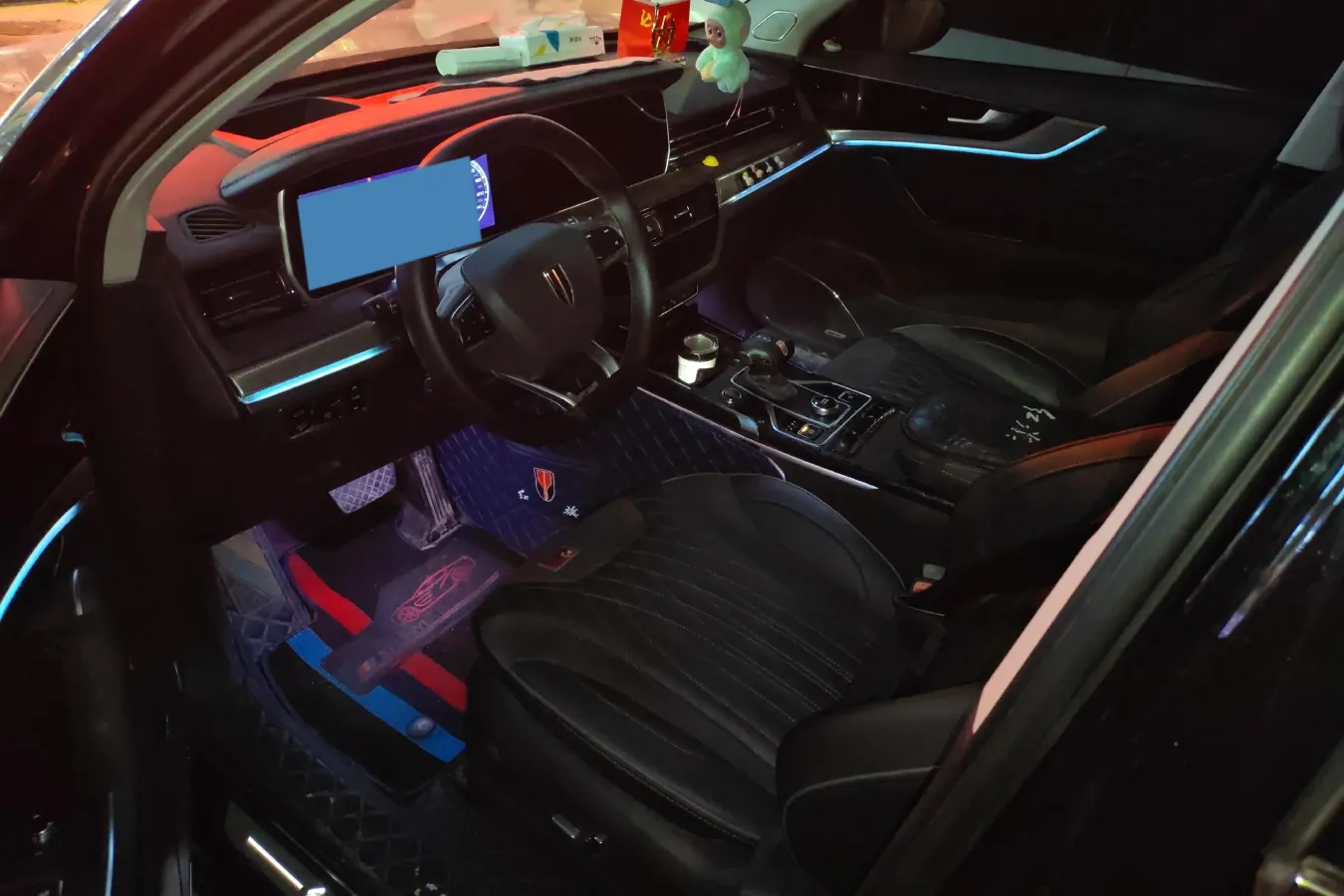 2022 HongQi HS5 2.0T 224HP L4 6AT,autocango,china used car exporter,china ev exporter,chinese used car exporter,chinese used ev exporter