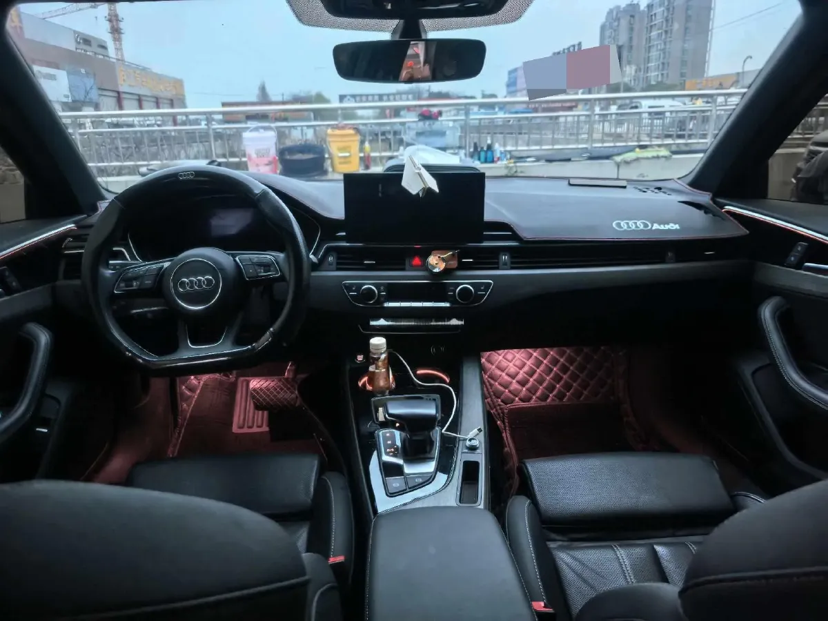 2023 Audi A4L 2.0T 190HP L4 7DCT,autocango,china used car exporter,china ev exporter,chinese used car exporter,chinese used ev exporter