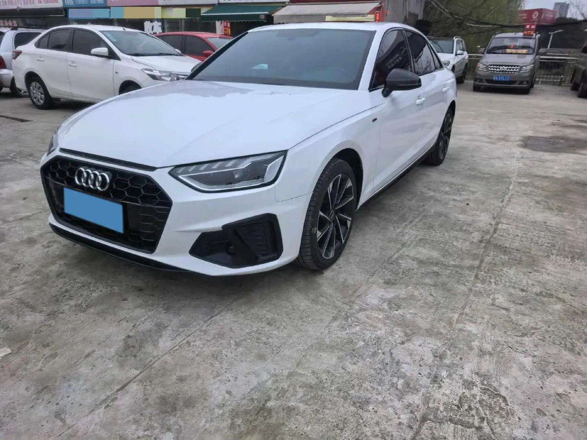 2023 Audi A4L 2.0T 190HP L4 7DCT,autocango,china used car exporter,china ev exporter,chinese used car exporter,chinese used ev exporter