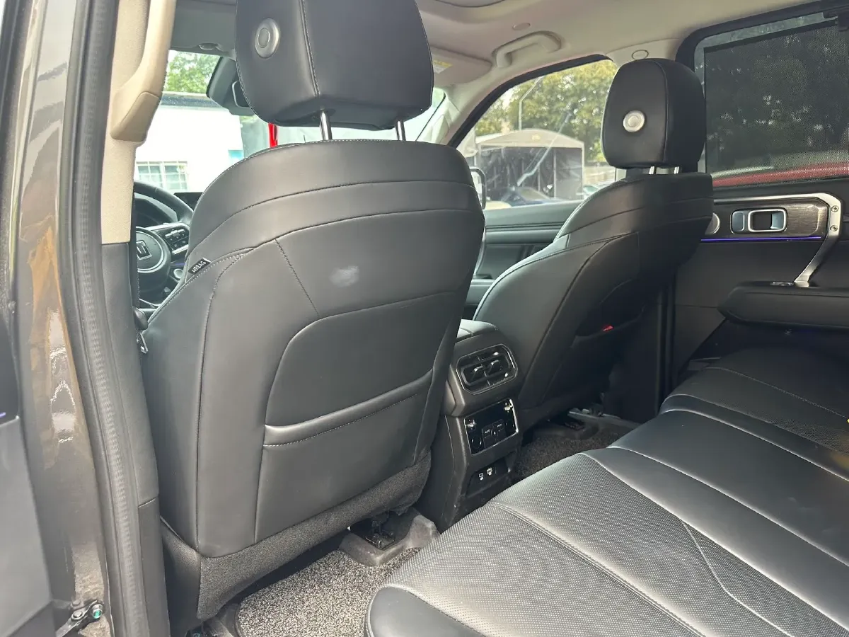 2023 Tank 400 2.0T 252HP L4 9AT PHEV 37.1KWH,autocango,china used car exporter,china ev exporter,chinese used car exporter,chinese used ev exporter