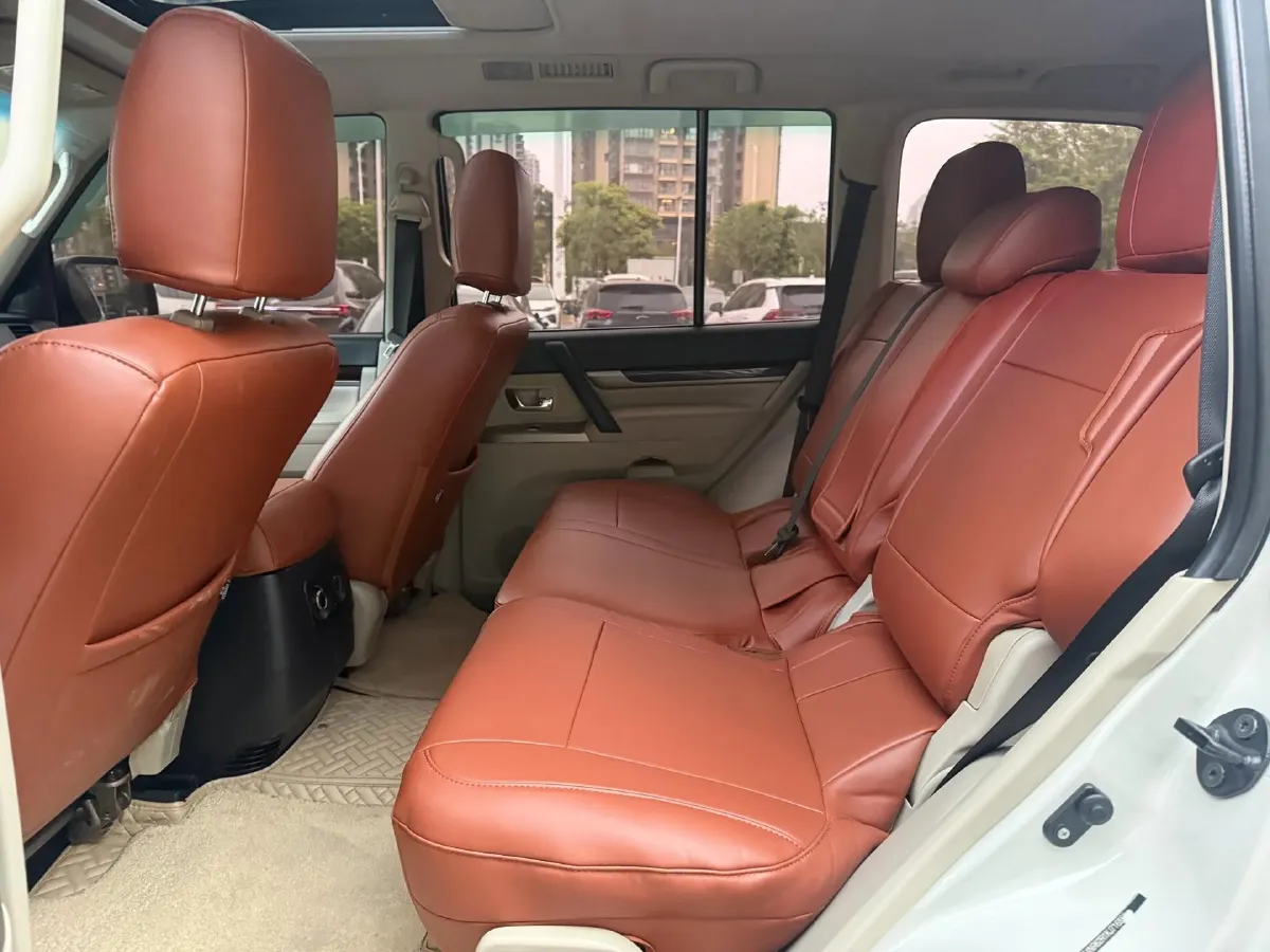 2017 Honda Jade 1.8L 141HP L4 5AT,autocango,china used car exporter,china ev exporter,chinese used car exporter,chinese used ev exporter