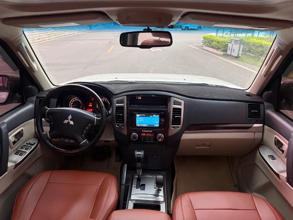 2017 Honda Jade 1.8L 141HP L4 5AT,autocango,china used car exporter,china ev exporter,chinese used car exporter,chinese used ev exporter