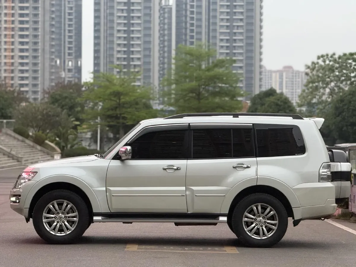 2017 Honda Jade 1.8L 141HP L4 5AT,autocango,china used car exporter,china ev exporter,chinese used car exporter,chinese used ev exporter