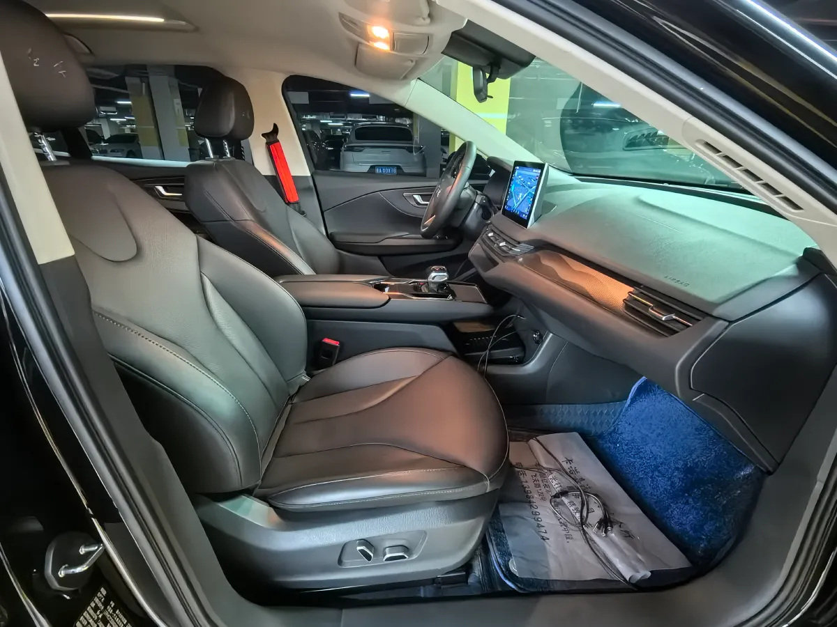 2022 HongQi E-QM5 BEV 54KWH,autocango,china used car exporter,china ev exporter,chinese used car exporter,chinese used ev exporter