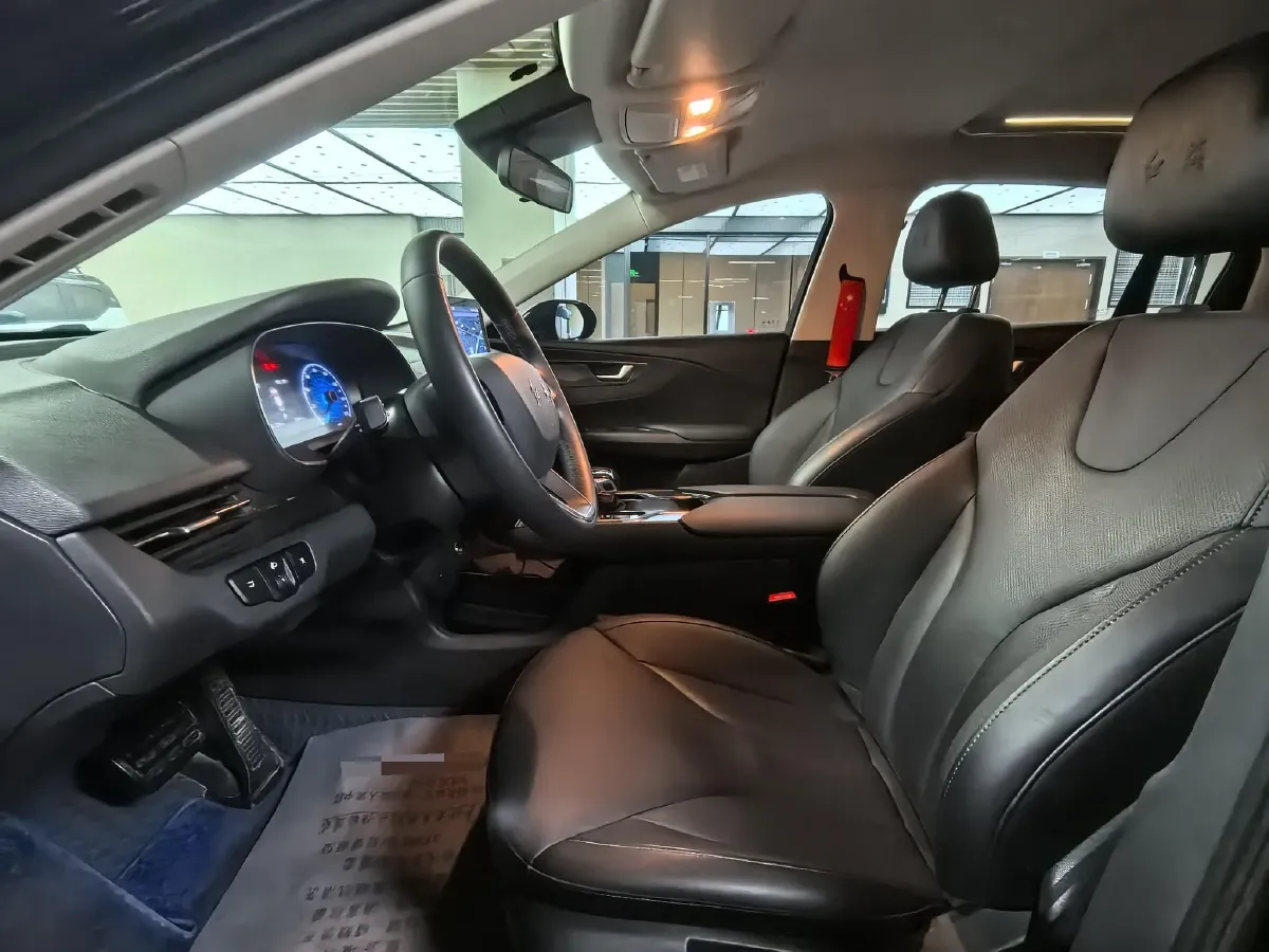 2022 HongQi E-QM5 BEV 54KWH,autocango,china used car exporter,china ev exporter,chinese used car exporter,chinese used ev exporter