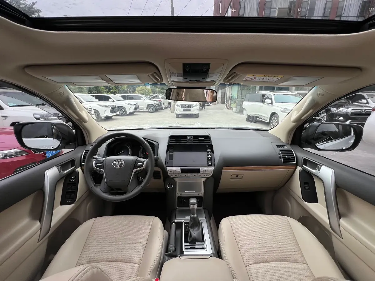 2023 Iveco DeYi 2.5T 122HP L4 6AT,autocango,china used car exporter,china ev exporter,chinese used car exporter,chinese used ev exporter