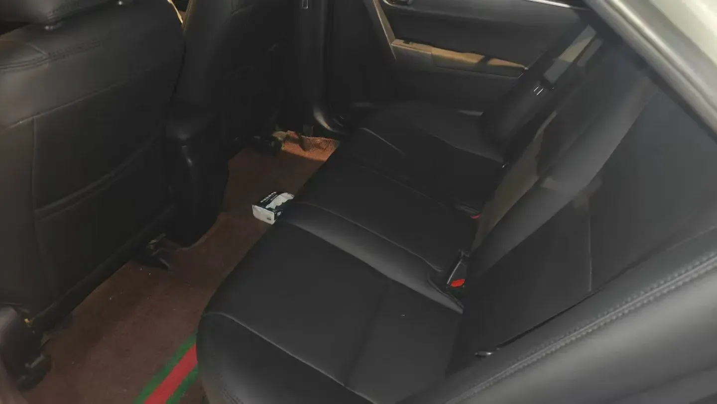 2019 Toyota Corolla Hybird E+ 1.8L 99HP L4 E-CVT PHEV 10.5KWH,autocango,china used car exporter,china ev exporter,chinese used car exporter,chinese used ev exporter