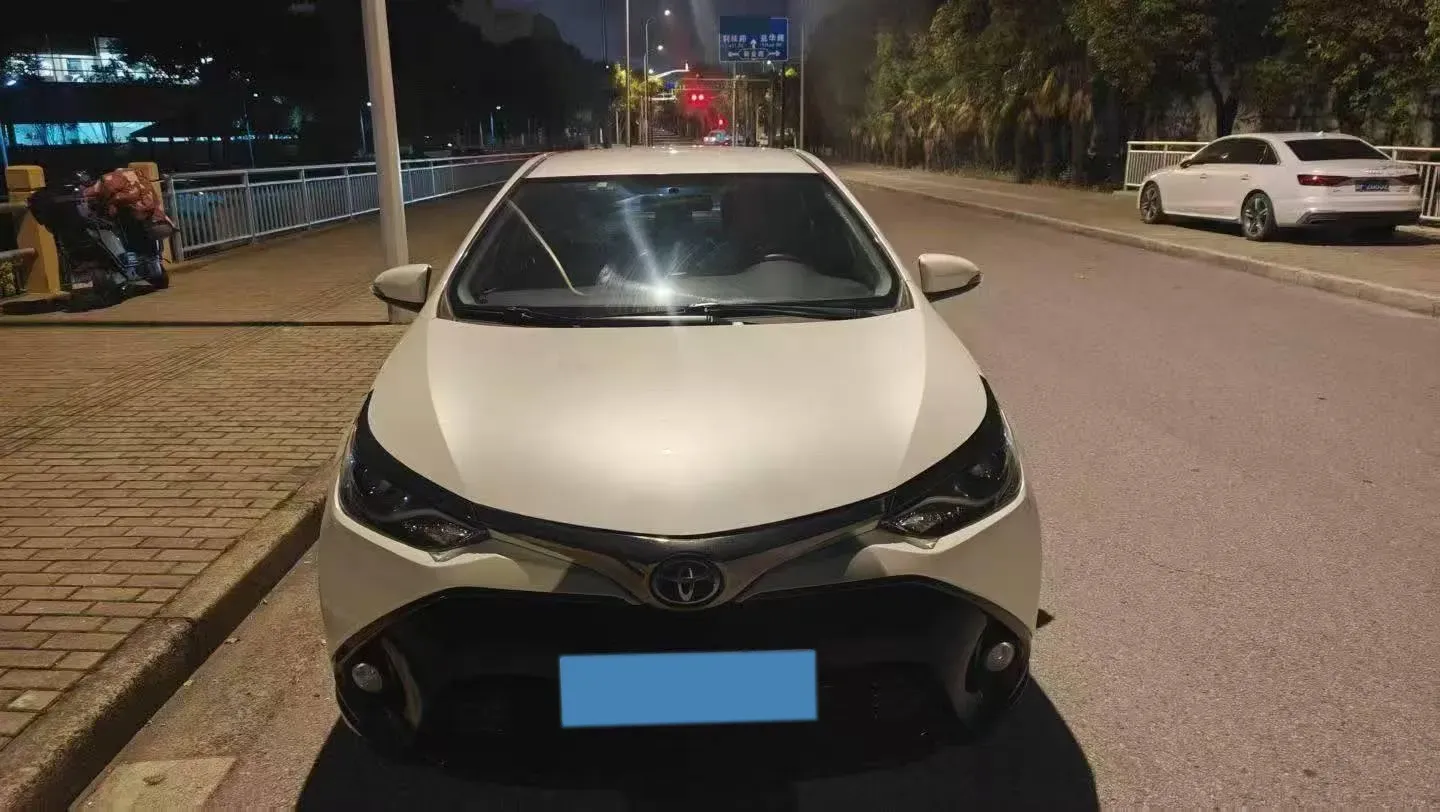 2019 Toyota Corolla Hybird E+ 1.8L 99HP L4 E-CVT PHEV 10.5KWH,autocango,china used car exporter,china ev exporter,chinese used car exporter,chinese used ev exporter