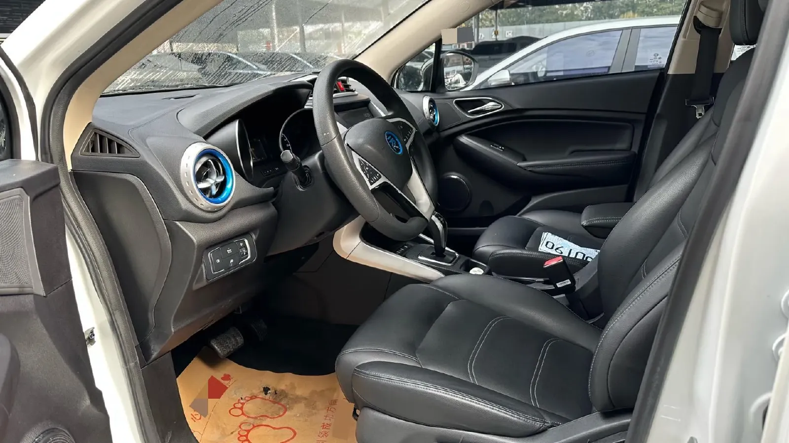 2018 BYD Yuan BEV 42KWH,autocango,china used car exporter,china ev exporter,chinese used car exporter,chinese used ev exporter