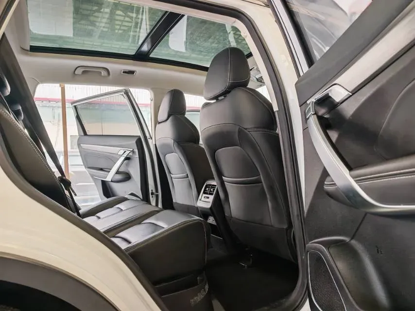 2020 Geely Azkarra 1.8T 184HP L4 7DCT,autocango,china used car exporter,china ev exporter,chinese used car exporter,chinese used ev exporter