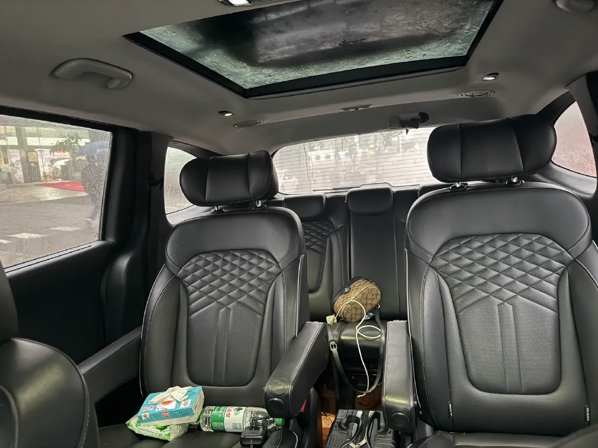 2021 Hyundai Custo 2.0T 236HP L4 8AT,autocango,china used car exporter,china ev exporter,chinese used car exporter,chinese used ev exporter