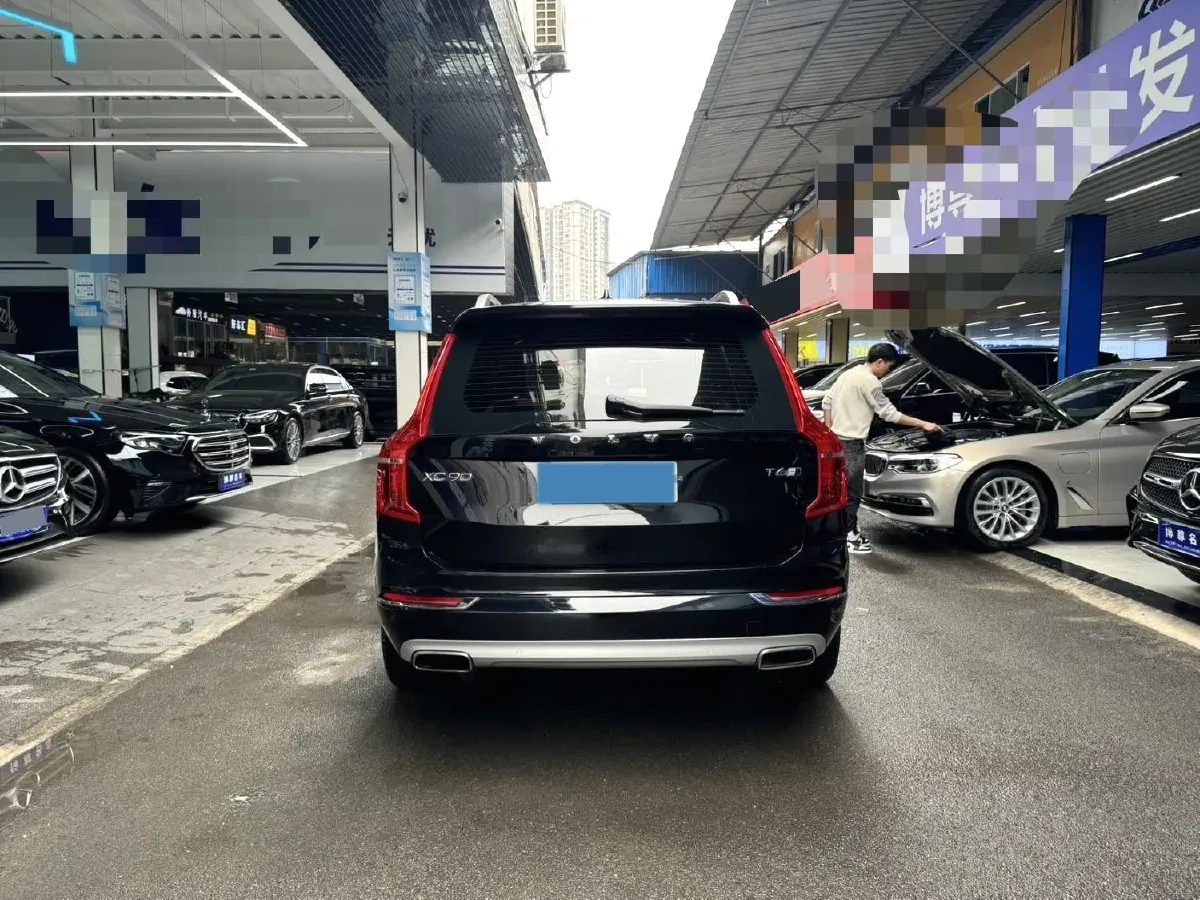 2018 Volvo XC90 2.0T 320HP L4 8AT,autocango,china used car exporter,china ev exporter,chinese used car exporter,chinese used ev exporter