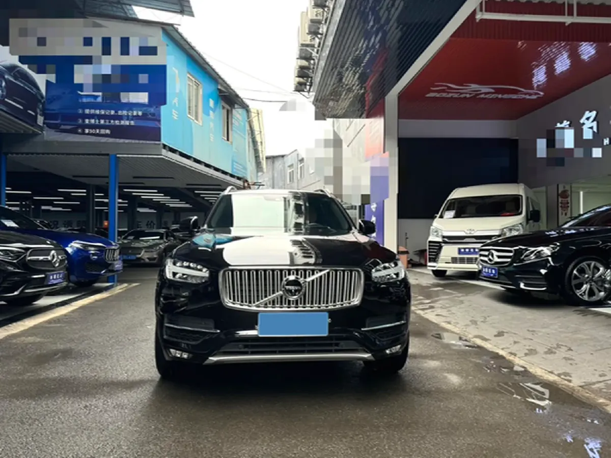 2018 Volvo XC90 2.0T 320HP L4 8AT,autocango,china used car exporter,china ev exporter,chinese used car exporter,chinese used ev exporter