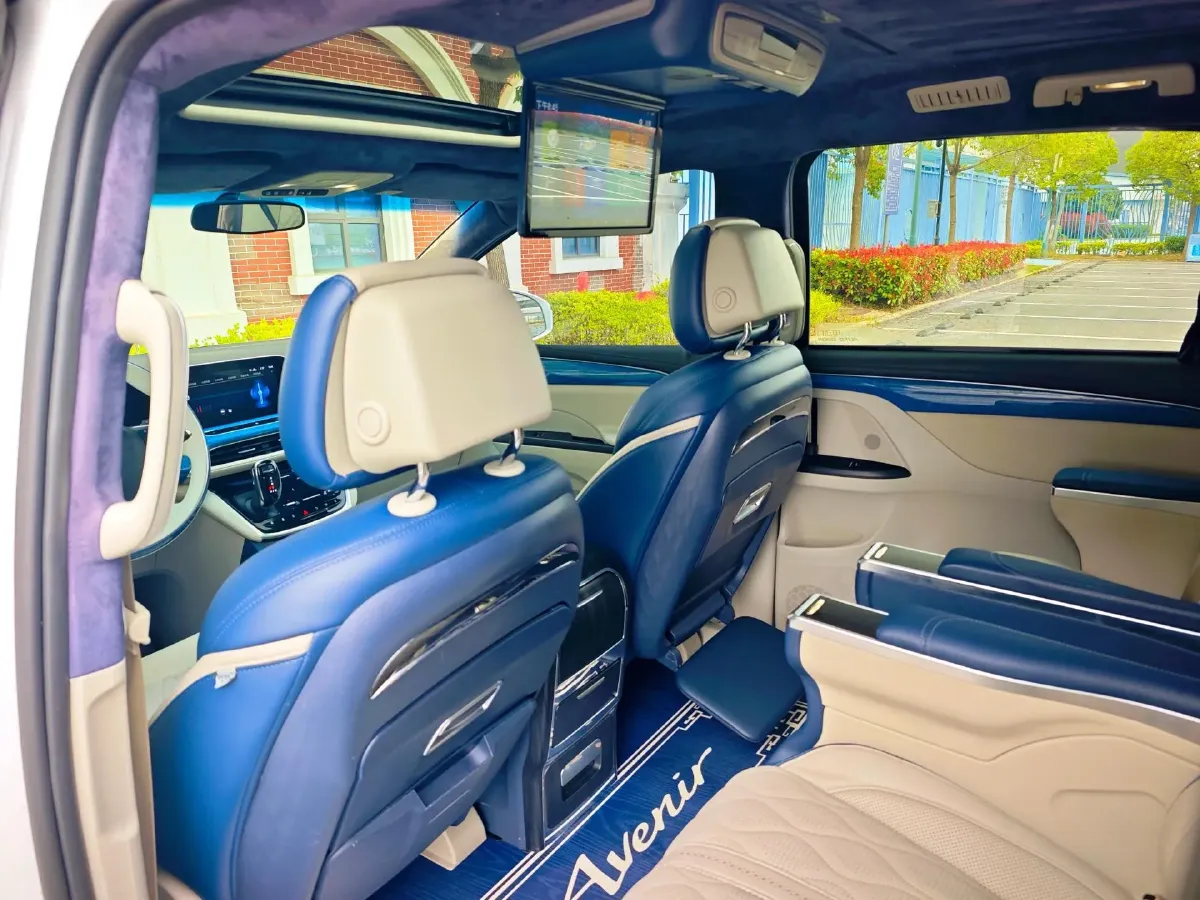 2022 Buick GL8 2.0T 237HP L4 9AT,autocango,china used car exporter,china ev exporter,chinese used car exporter,chinese used ev exporter