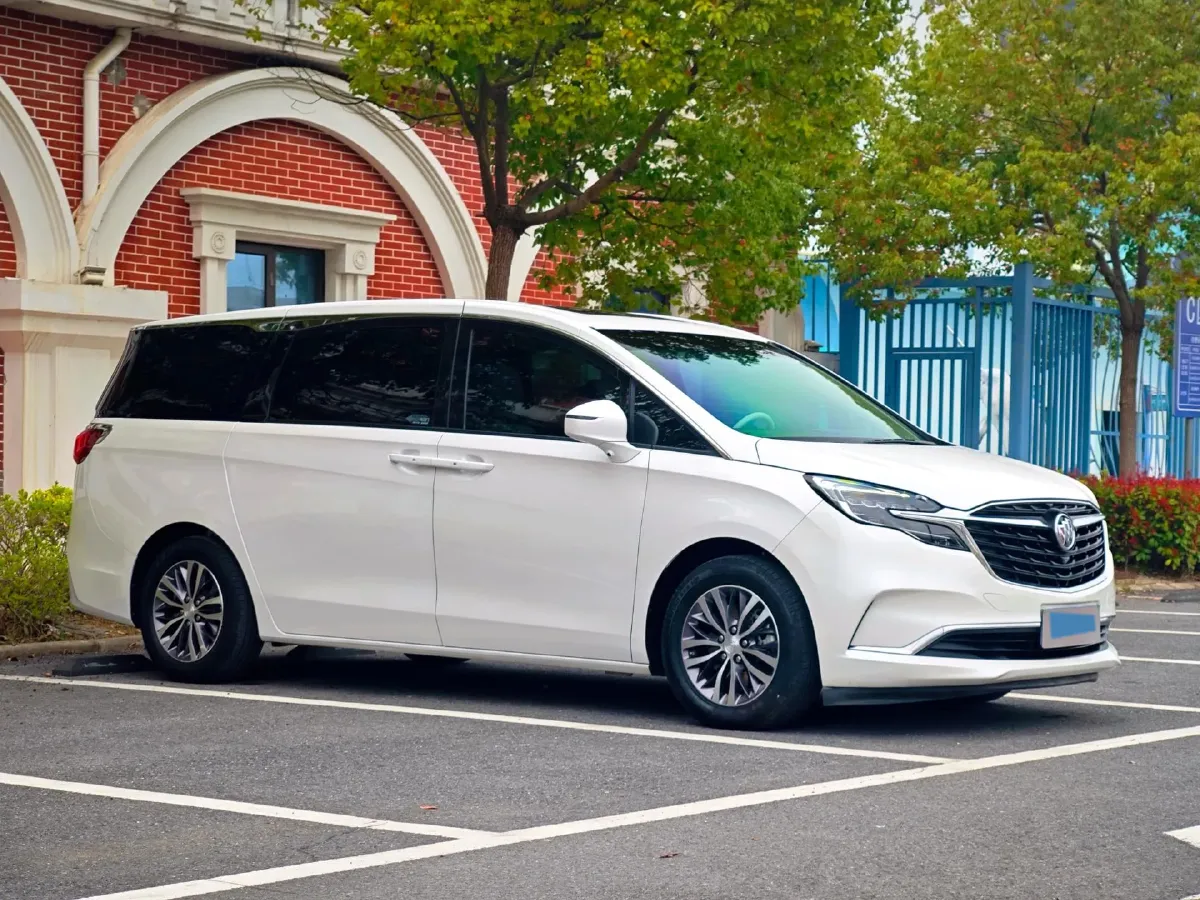 2022 Buick GL8 2.0T 237HP L4 9AT,autocango,china used car exporter,china ev exporter,chinese used car exporter,chinese used ev exporter