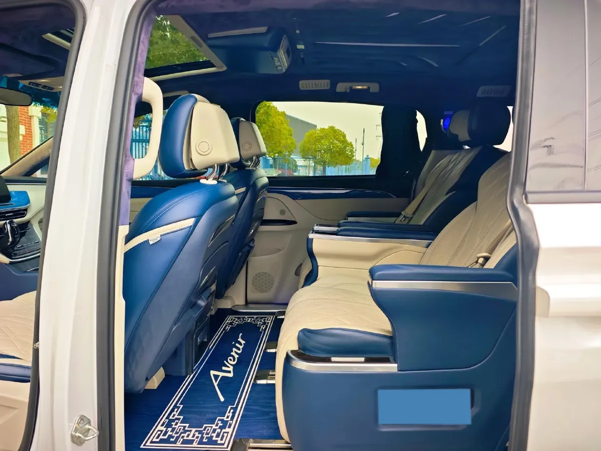 2022 Buick GL8 2.0T 237HP L4 9AT,autocango,china used car exporter,china ev exporter,chinese used car exporter,chinese used ev exporter