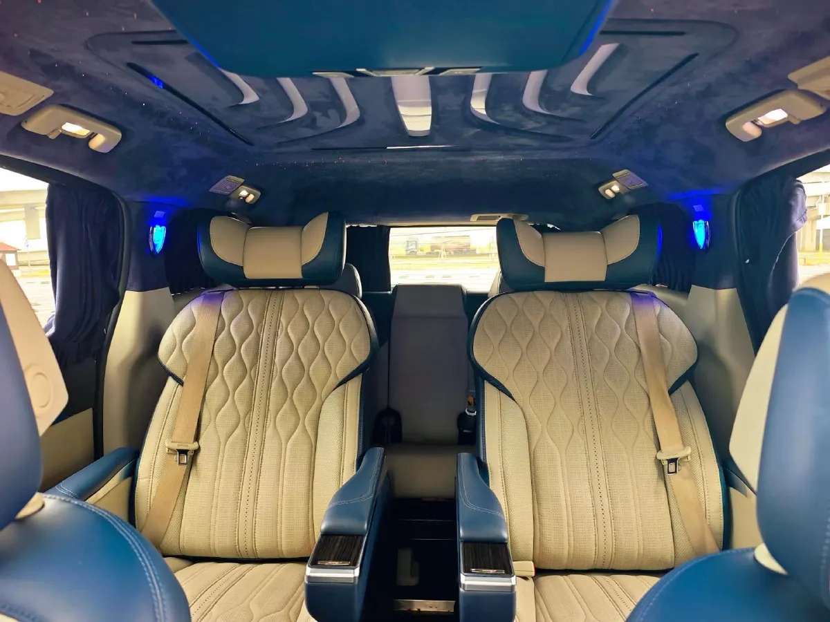 2022 Buick GL8 2.0T 237HP L4 9AT,autocango,china used car exporter,china ev exporter,chinese used car exporter,chinese used ev exporter