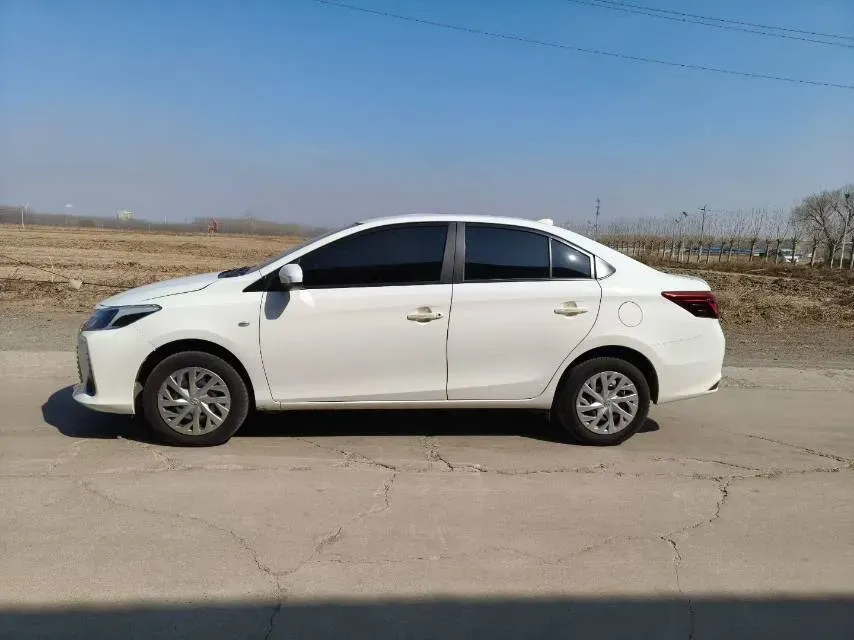 2021 Toyota Vios 1.5L 112HP L4 CVT,autocango,china used car exporter,china ev exporter,chinese used car exporter,chinese used ev exporter
