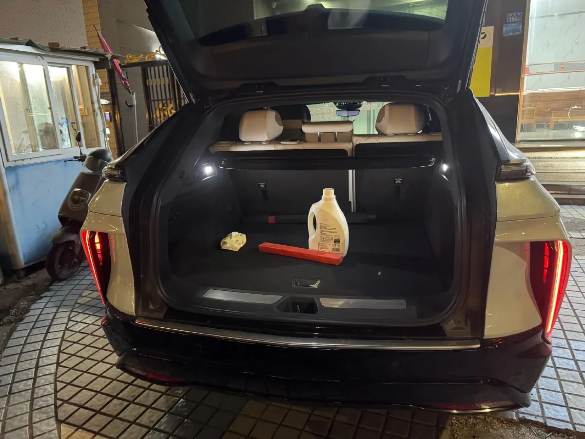 2022 Cadillac CT6 2.0T 237HP L4 10AT,autocango,china used car exporter,china ev exporter,chinese used car exporter,chinese used ev exporter