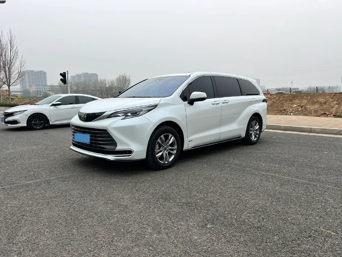 2024 Toyota Sienna 2.5L 189HP L4 E-CVT Hybrid,autocango,china used car exporter,china ev exporter,chinese used car exporter,chinese used ev exporter