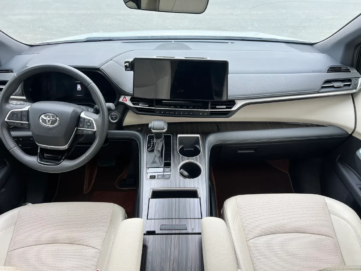 2024 Toyota Sienna 2.5L 189HP L4 E-CVT Hybrid,autocango,china used car exporter,china ev exporter,chinese used car exporter,chinese used ev exporter