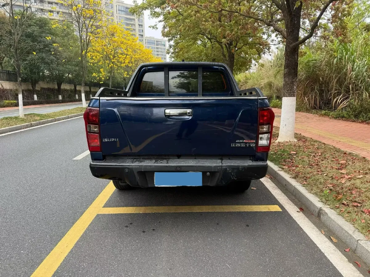 2020 Isuzu LingTuo 2.5T 150HP L4 6AT,autocango,china used car exporter,china ev exporter,chinese used car exporter,chinese used ev exporter