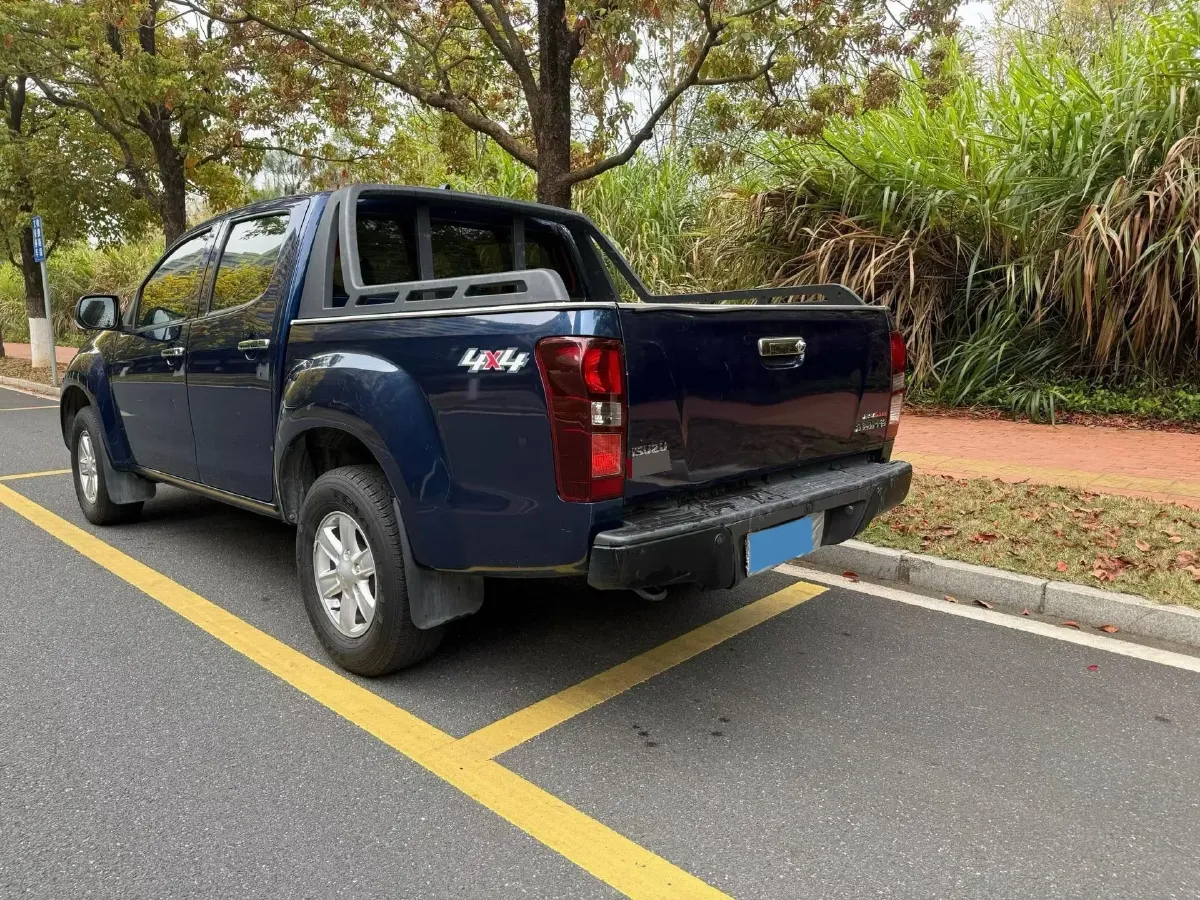 2020 Isuzu LingTuo 2.5T 150HP L4 6AT,autocango,china used car exporter,china ev exporter,chinese used car exporter,chinese used ev exporter