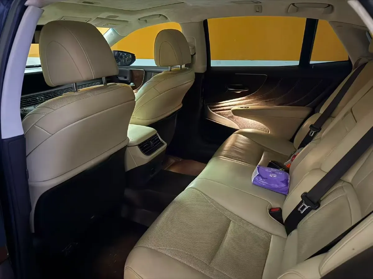 2018 Jaguar XJ 3.0T 340HP V6 8AT,autocango,china used car exporter,china ev exporter,chinese used car exporter,chinese used ev exporter