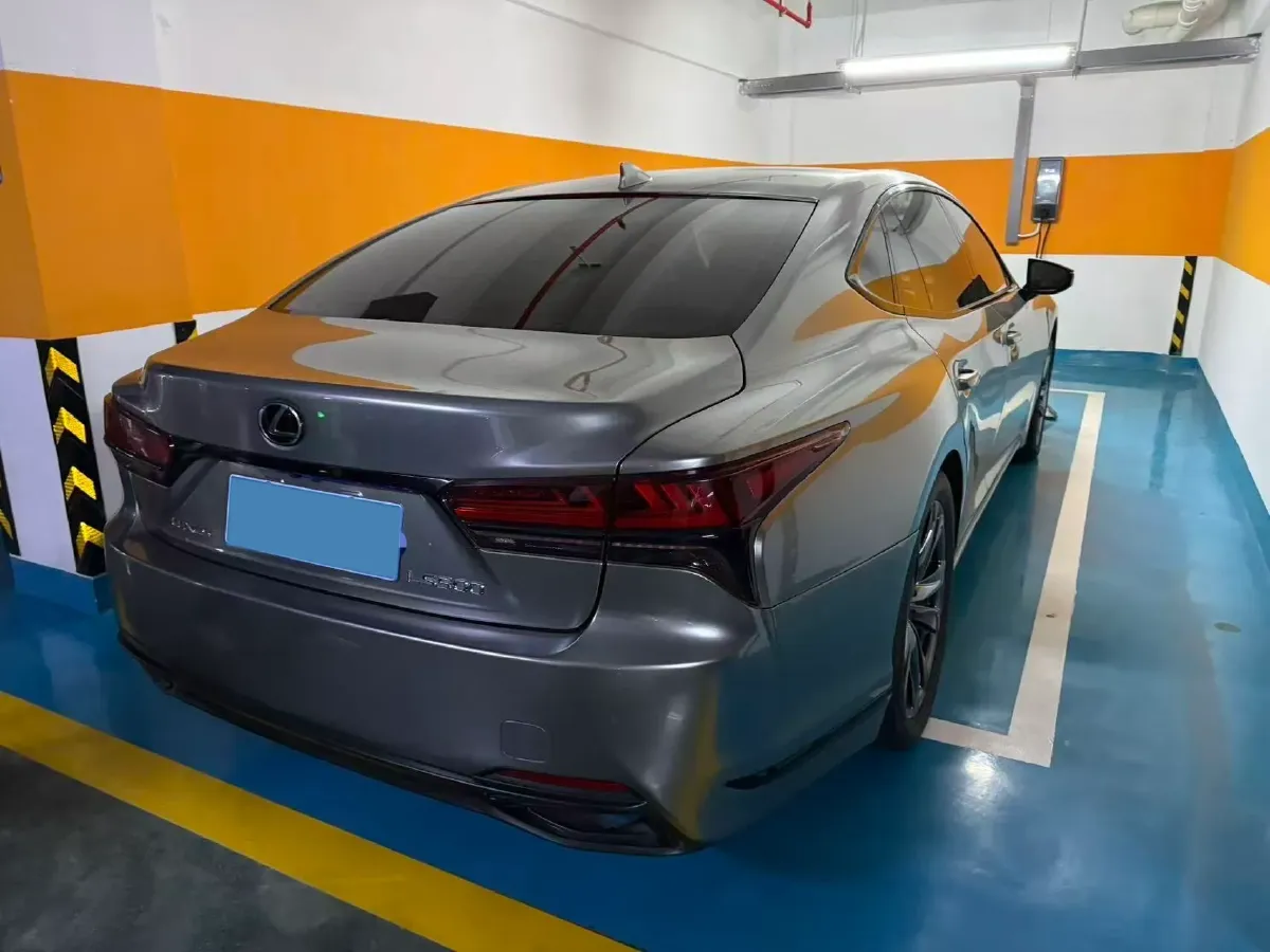 2018 Jaguar XJ 3.0T 340HP V6 8AT,autocango,china used car exporter,china ev exporter,chinese used car exporter,chinese used ev exporter