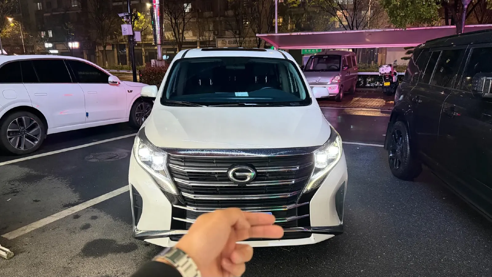 2023 GAC Trumpchi M8 2.0T 252HP L4 8AT,autocango,china used car exporter,china ev exporter,chinese used car exporter,chinese used ev exporter