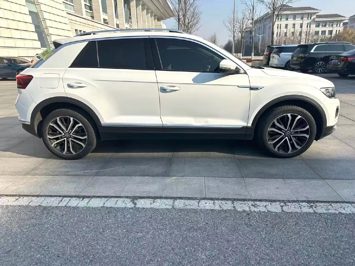 2021 Volkswagen T-Roc 1.4T 150HP L4 7DCT,autocango,china used car exporter,china ev exporter,chinese used car exporter,chinese used ev exporter