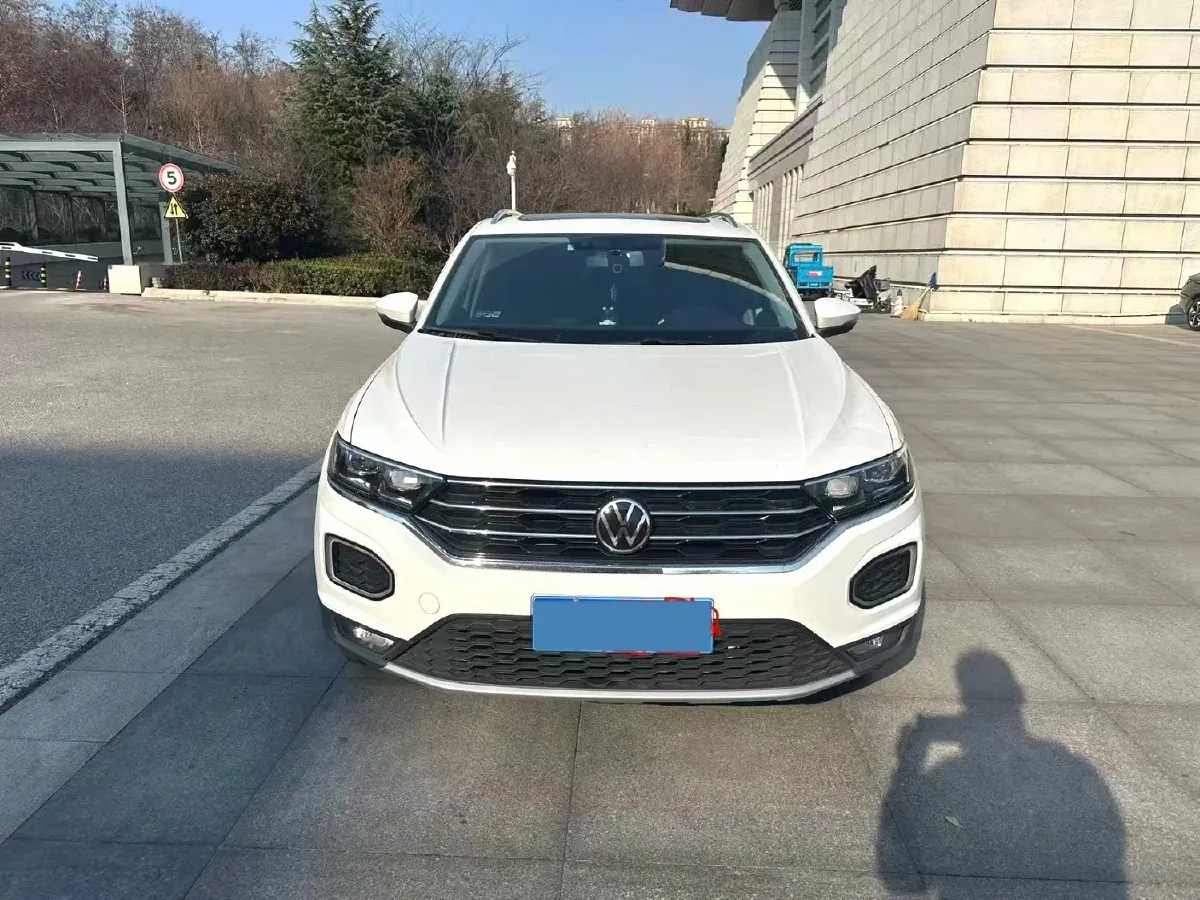2021 Volkswagen T-Roc 1.4T 150HP L4 7DCT,autocango,china used car exporter,china ev exporter,chinese used car exporter,chinese used ev exporter