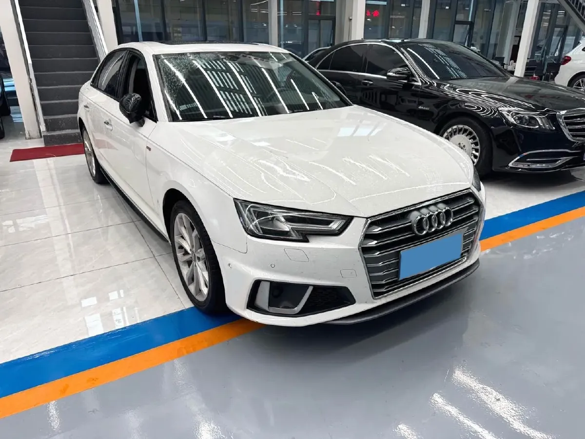 2019 Audi A4L 2.0T 190HP L4 7DCT,autocango,china used car exporter,china ev exporter,chinese used car exporter,chinese used ev exporter