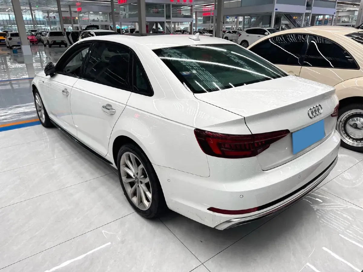 2019 Audi A4L 2.0T 190HP L4 7DCT,autocango,china used car exporter,china ev exporter,chinese used car exporter,chinese used ev exporter