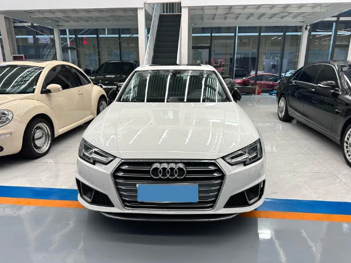 2019 Audi A4L 2.0T 190HP L4 7DCT,autocango,china used car exporter,china ev exporter,chinese used car exporter,chinese used ev exporter