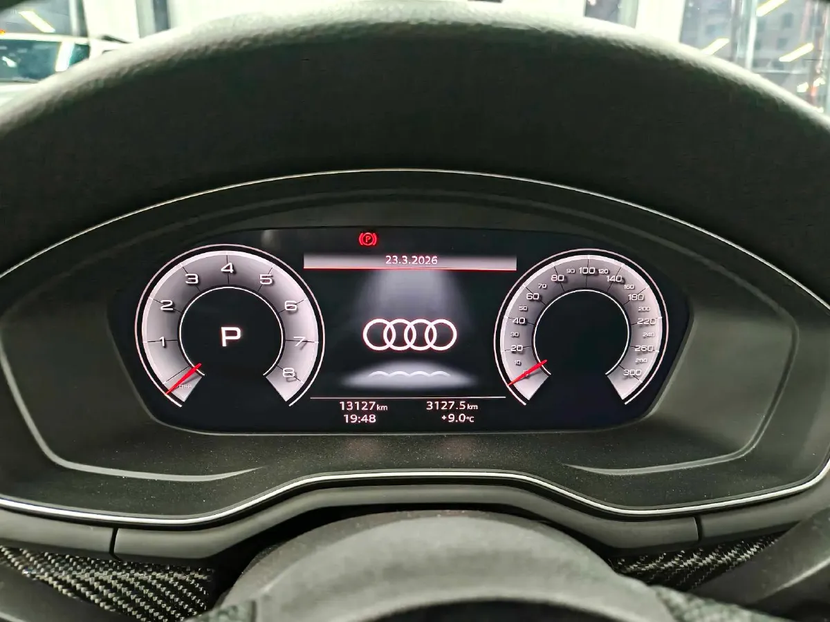 2024 Audi A4L 2.0T 245HP L4 7DCT,autocango,china used car exporter,china ev exporter,chinese used car exporter,chinese used ev exporter