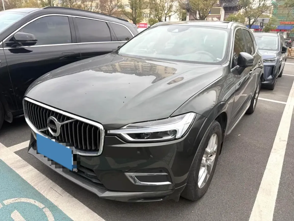 2020 Volvo XC60 2.0T 254HP L4 8AT,autocango,china used car exporter,china ev exporter,chinese used car exporter,chinese used ev exporter