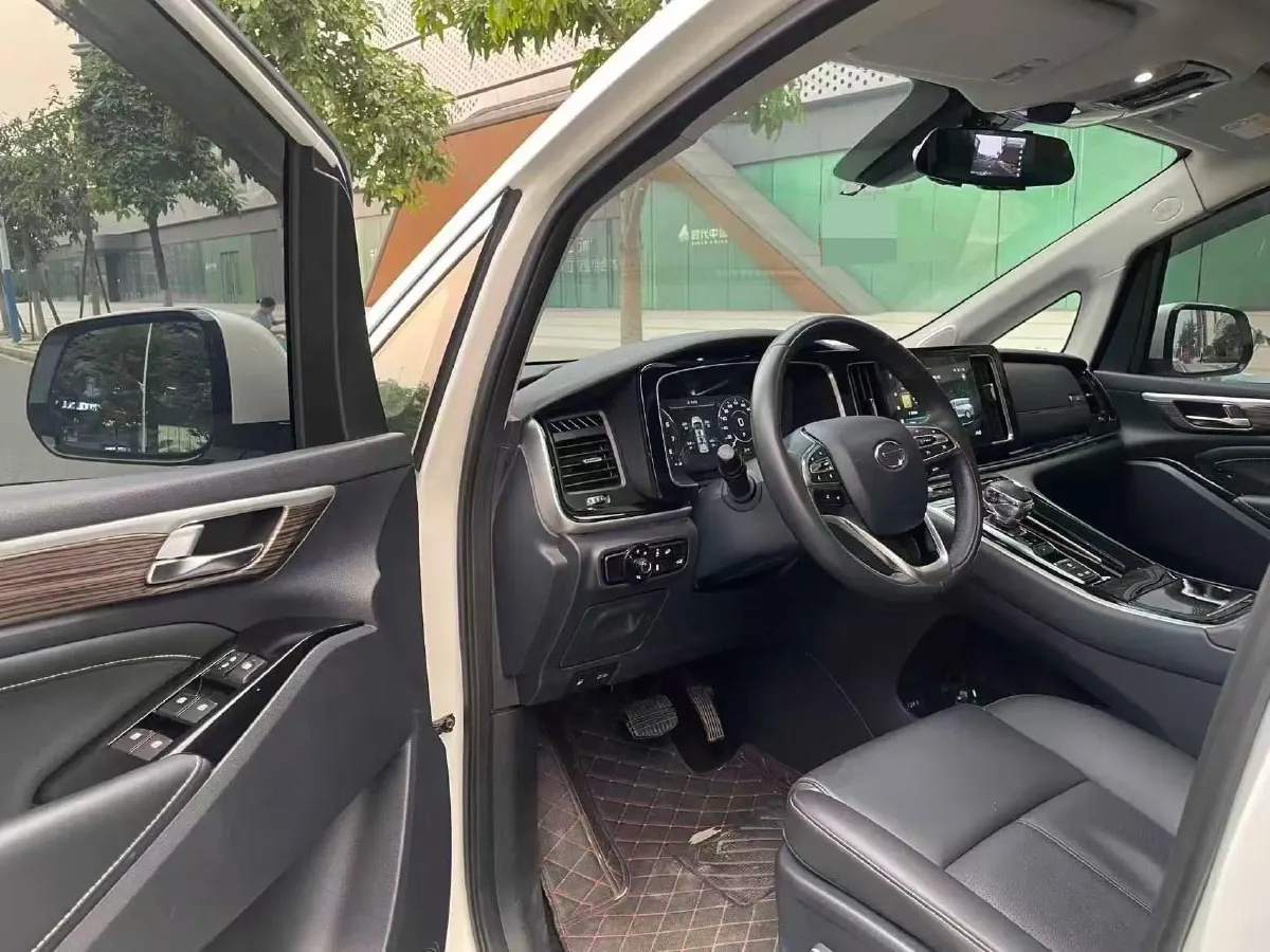 2021 GAC Trumpchi M8 2.0T 252HP L4 8AT,autocango,china used car exporter,china ev exporter,chinese used car exporter,chinese used ev exporter