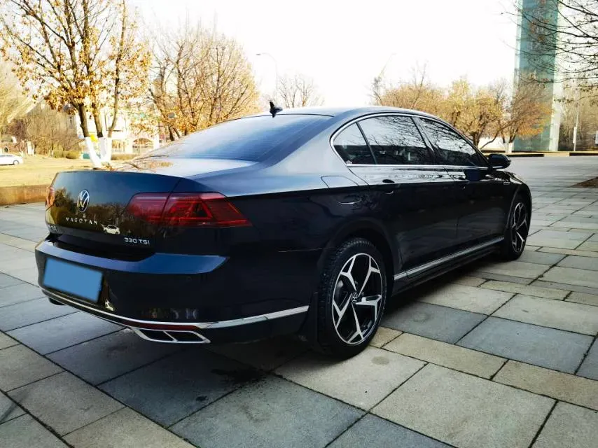 2023 Volkswagen Magotan 2.0T 186HP L4 7DCT,autocango,china used car exporter,china ev exporter,chinese used car exporter,chinese used ev exporter