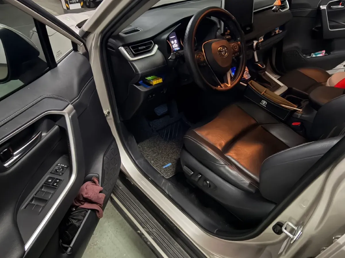 2020 Toyota Wildlander 2.5L 178HP L4 E-CVT Hybrid,autocango,china used car exporter,china ev exporter,chinese used car exporter,chinese used ev exporter