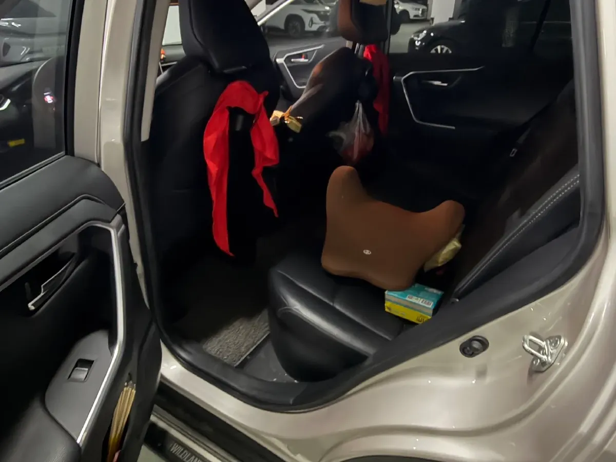 2020 Toyota Wildlander 2.5L 178HP L4 E-CVT Hybrid,autocango,china used car exporter,china ev exporter,chinese used car exporter,chinese used ev exporter