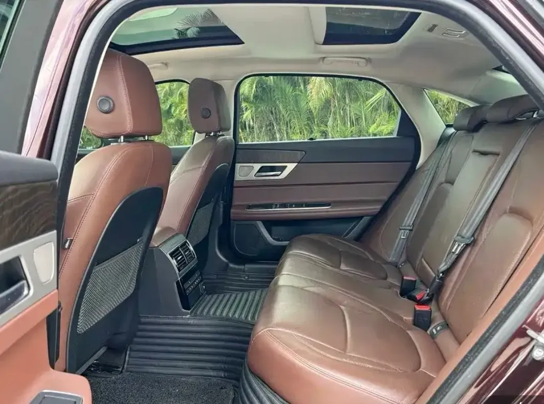 2020 Jaguar XFL 2.0T 250HP L4 8AT,autocango,china used car exporter,china ev exporter,chinese used car exporter,chinese used ev exporter