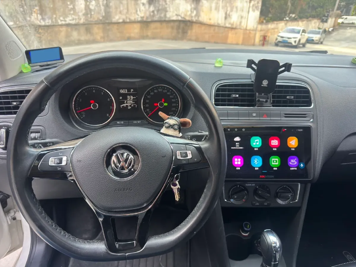 2016 Volkswagen Polo 1.6L 110HP L4 6AT,autocango,china used car exporter,china ev exporter,chinese used car exporter,chinese used ev exporter