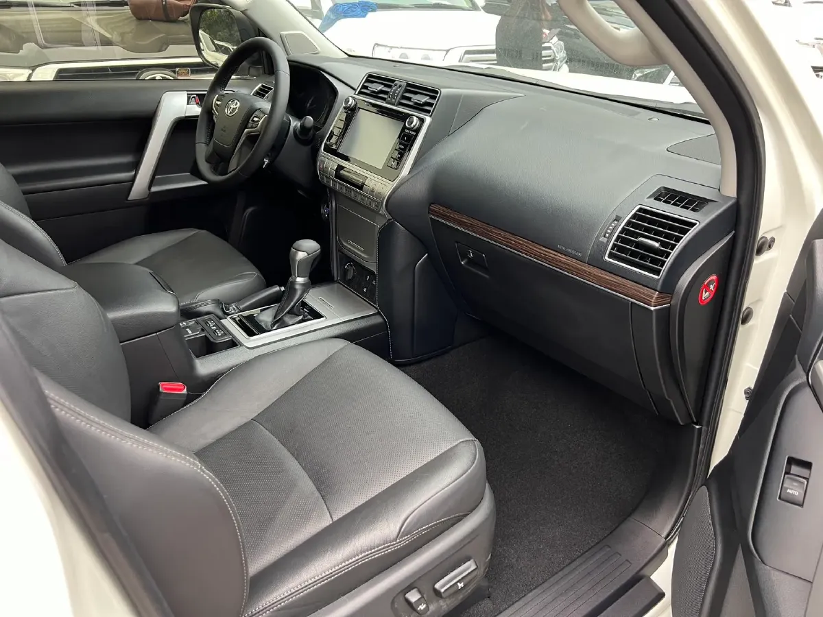 2019 Toyota Land Cruiser Prado 3.5L 280HP V6 6AT,autocango,china used car exporter,china ev exporter,chinese used car exporter,chinese used ev exporter